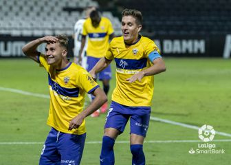 Aprobados y suspensos del Almería: Villalba muestra su versión buena