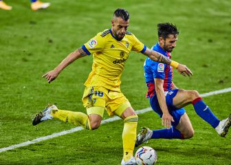 El Cádiz gana al Eibar y es colíder de LaLiga