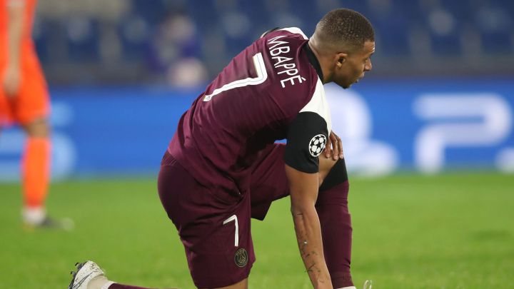 El PSG vence al Nantes y Mbappé se lesiona