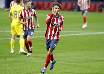 El Cádiz regala y el tridente del Atlético golea