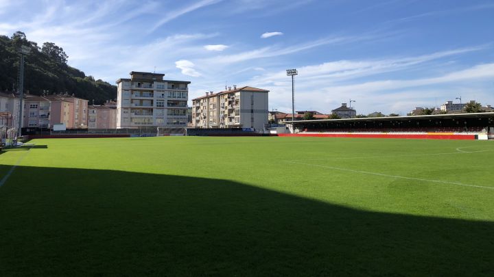 El gobierno regional vuelve a cerrar los estadios de Cantabria