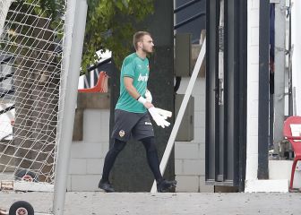 Cillessen sufre una lesión en el cuádriceps