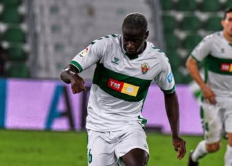 Mfulu no se va con Congo por problemas con el pasaporte