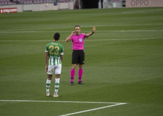 Cuatro expulsiones en nueve partidos: otro déficit en el Betis