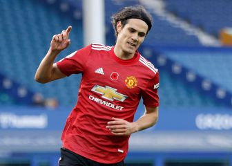 Leonardo admite su error con Cavani