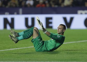 Cillessen no levanta cabeza y pasará por el quirófano