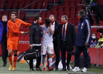 Gayá se retiró con un golpe en la cabeza y Luis Enrique medita llamar un sustituto