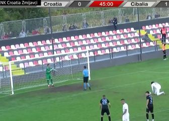 Penal a los 95' y ocurre lo impensado: la pillería máxima para engañar a un portero