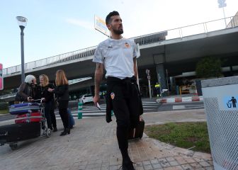 Garay o Janmaat, las opciones gratis del Liverpool para hacer frente a las lesiones en defensa