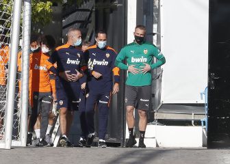 Cillessen es intervenido con éxito de su lesión en el cuádriceps