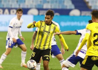 El Oviedo ahonda en la crisis del Zaragoza