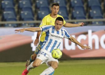 Una pifia de Ortolá decide el derbi