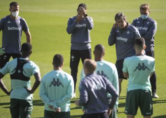 ¿Sidnei o Víctor Ruiz? El Betis busca un central para Bilbao