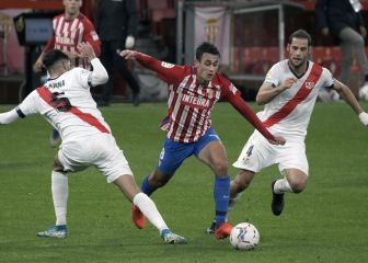 El Sporting resiste con diez