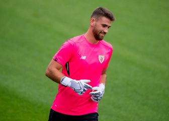 Unai Simón vuelve a Lezama tras su impulso internacional