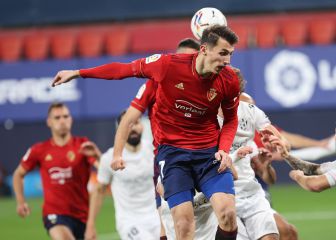 Osasuna reacciona y empata a un Huesca que sale del descenso