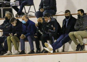 Almirón sigue de cerca la evolución de sus 'cachorros'