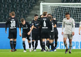 El líder Gladbach castiga al Shakhtar a balón parado