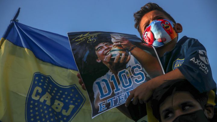 La FIFA decreta un minuto de silencio en luto por Maradona