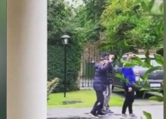 El último paseo de Maradona: habrá un niño que no lo olvidará nunca...