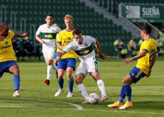 Aprobados y suspensos del Elche: Boyé enciende la luz y luego la apaga