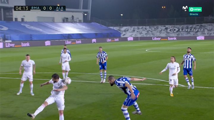Quinto penalti en contra del Real Madrid en tres partidos de Liga
