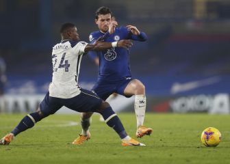 El Tottenham aguanta el liderato en Stamford Bridge