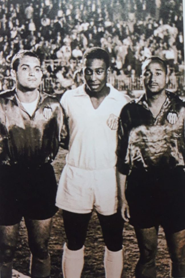 Pelé, con Juel y Walter. 
