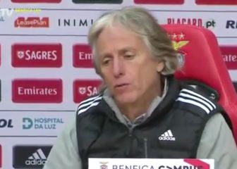 ¿Para alabar a Maradona hay que criticar a Cristiano y sobre todo a Messi así? El entrenador del Benfica...