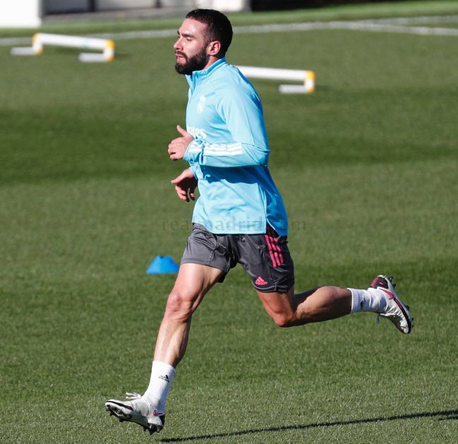 Carvajal salió a correr el pasado viernes antes del partido frente al Sevilla.