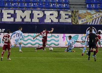 Borja Jiménez salva la cabeza ante un Málaga deplorable en casa