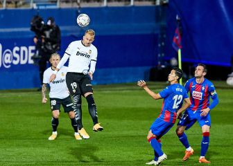 El empate no contenta ni al Eibar ni al Valencia