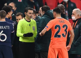 UEFA nombra nuevos árbitros para la reanudación del PSG-Istanbul y quita la roja a Webó