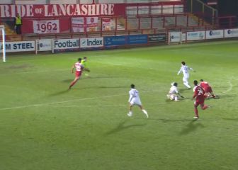 Su definición dejó a dos rivales por el suelo: el último golazo de Pellistri, la joya del United