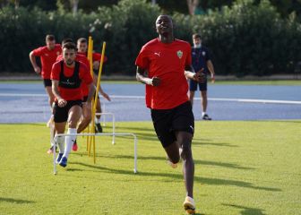 El rey Sadiq contra la flor del Málaga lejos de La Rosaleda