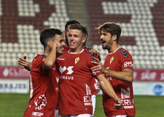 El Murcia noquea al UCAM