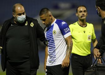 Otro susto del 'Toro' Acuña: puede tener dañado el peroné