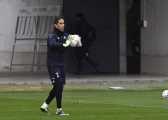 Otro revés para Claudio Bravo
