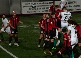 El Racing sacó la casta y el juego cuando se quedó con diez