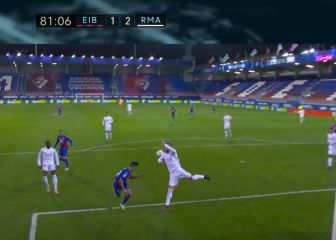 La mano de Ramos por la que el Eibar pidió penalti y el VAR desestimó