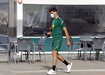 Elche y Osasuna, heridos en un duelo por la permanencia