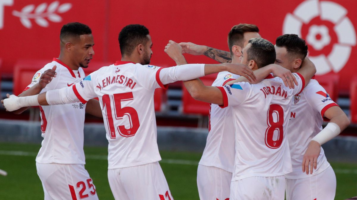 El Sevilla despide al año con triunfo ante el Villarreal