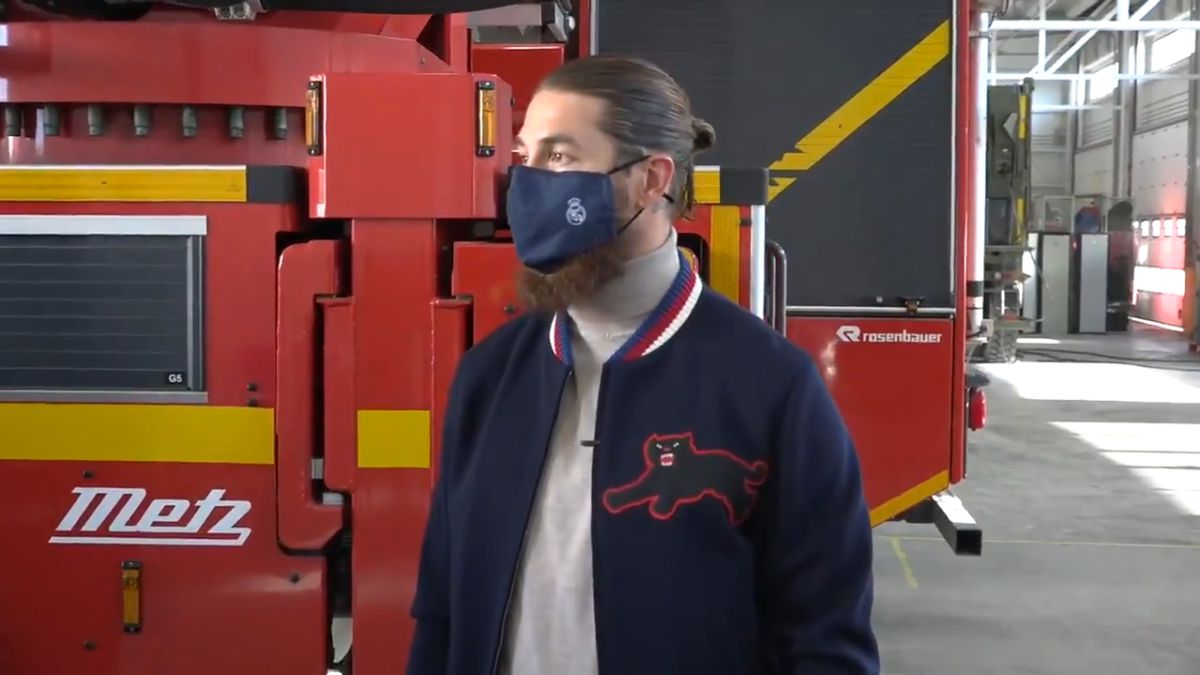 La visita de Sergio Ramos a las Fuerzas Armadas para agradecer su labor