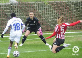 Kgatlana y Sara Navarro amargan el debut a Iraia Iturregi