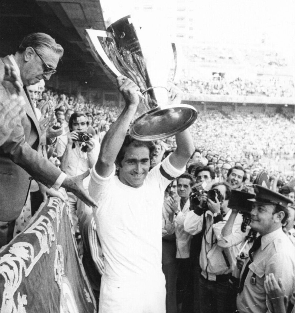 José Martínez Sánchez, Pirri (1964-1980): 15 títulos