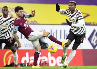 Pogba pone líder al United