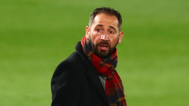 Machín, destituido; Abelardo, el elegido para volver al Alavés