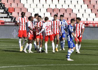 El ciclón indálico ennegrece el debut de Abelardo con el Alavés