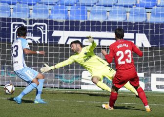 El Granada sufre para pasar a octavos ante un bravo Málaga