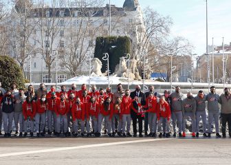 Las jugadoras del Atleti celebran la Supercopa en Neptuno